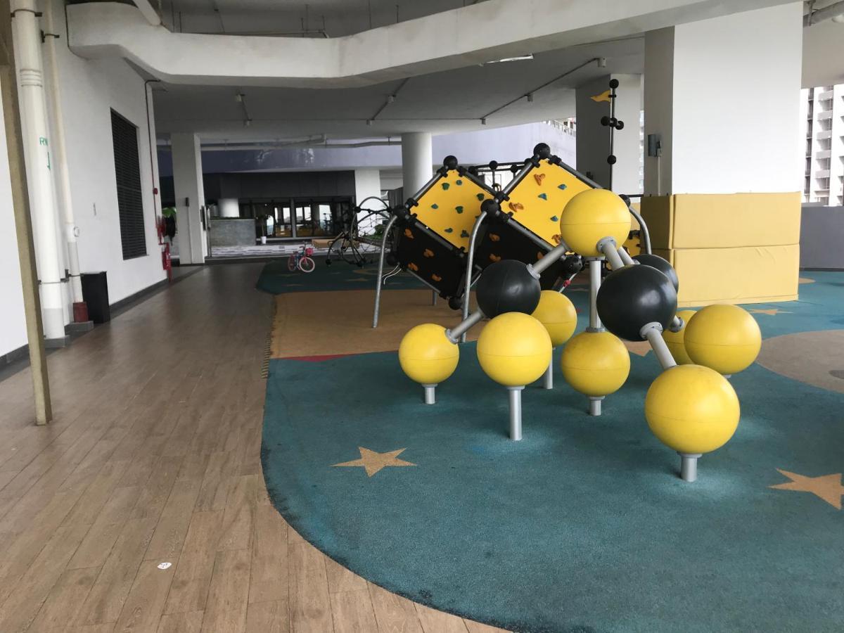 R&F Princess Cove Premium Home Stay 3Bed 2Bath Johor Bahru Exteriör bild